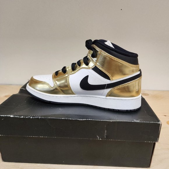 Air Jordan 1 Mid SE GS Size 7Y Metallic Gold Black DC1420 700 NEW - Picture 7 of 13
